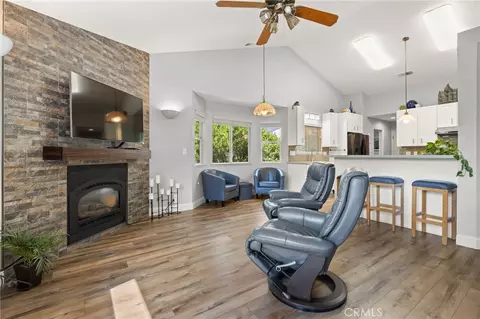 Living - 374 Brookside Dr, Chico, CA 95928 photo 2 of 3
