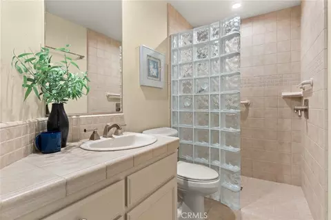Bath - 374 Brookside Dr, Chico, CA 95928 photo 3 of 3