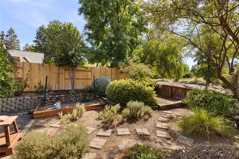 Exterior - 374 Brookside Dr, Chico, CA 95928 photo 11 of 16