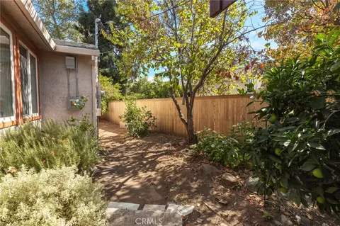 Exterior - 871 E Lindo Ave, Chico, CA 95926 photo 7 of 8
