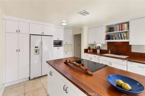 Kitchen - 871 E Lindo Ave, Chico, CA 95926 photo 2 of 4