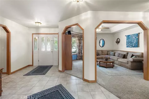 Entry Way - 1211 Windecker Dr, Chico, CA 95926 photo 1 of 2
