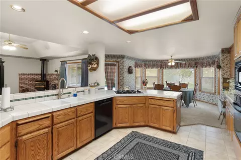 Kitchen - 1211 Windecker Dr, Chico, CA 95926 photo 2 of 4