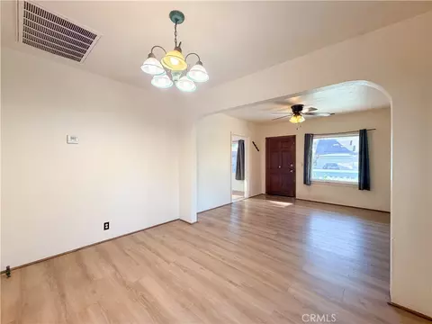 Living - 637 W 6th, Chico, CA 95926 photo 5 of 6