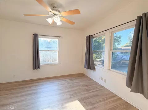 Living - 637 W 6th, Chico, CA 95926 photo 6 of 6