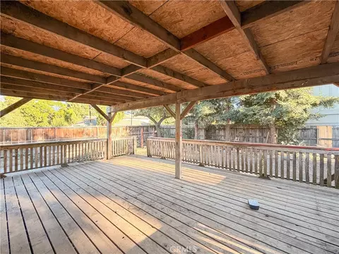 Exterior - 637 W 6th, Chico, CA 95926 photo 2 of 11
