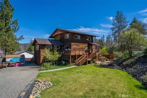 181 Hanover St, Weaverville, CA 96093