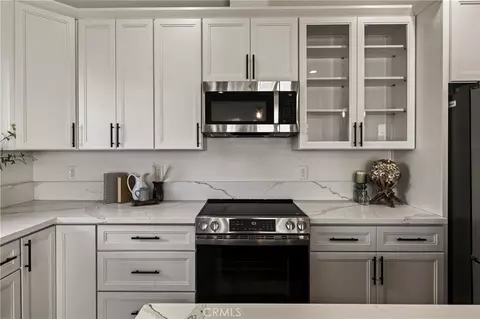 Kitchen - 974 Bertino, Chico, CA 95973 photo 3 of 6