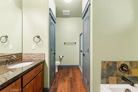 Entry Way - 133 Old Stage Loop, Weed, CA 96094 photo 1 of 1