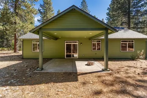 Exterior - 133 Old Stage Loop, Weed, CA 96094 photo 5 of 8