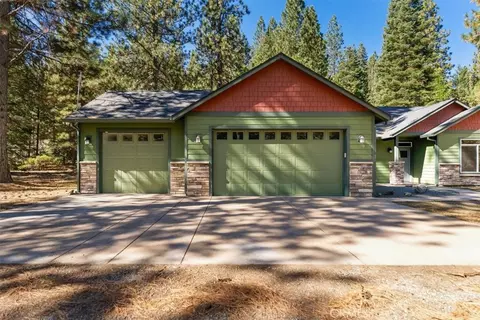 Exterior - 133 Old Stage Loop, Weed, CA 96094 photo 2 of 8