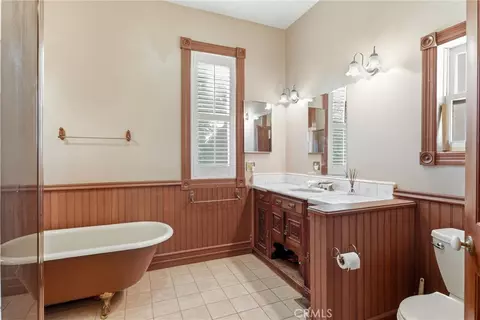 Bath - 3527 Kailua Ln, Chico, CA 95928 photo 1 of 2