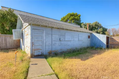 Exterior - 139 N Lassen, Willows, CA 95988 photo 7 of 9
