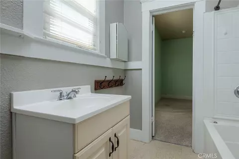 Bath - 139 N Lassen, Willows, CA 95988 photo 2 of 3
