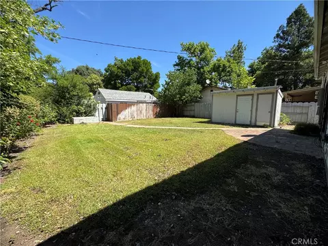 Exterior - 548 W 4th Ave, Chico, CA 95926 photo 7 of 9