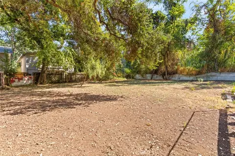 Exterior - 951 Walnut, Chico, CA 95928 photo 7 of 10