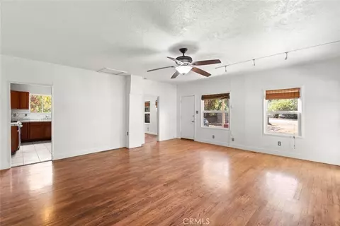 Living - 951 Walnut, Chico, CA 95928 photo 1 of 2