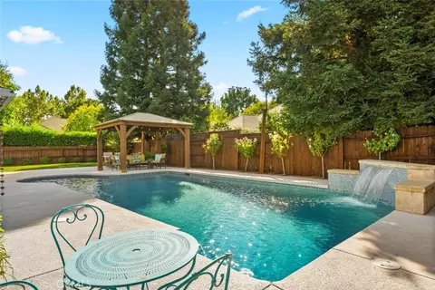 Exterior - 1 London Ct, Chico, CA 95973 photo 4 of 12