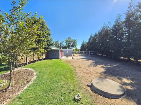 Exterior - 23105 Kilkenny, Red Bluff, CA 96080 photo 13 of 17