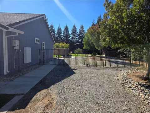 Exterior - 23105 Kilkenny, Red Bluff, CA 96080 photo 16 of 17