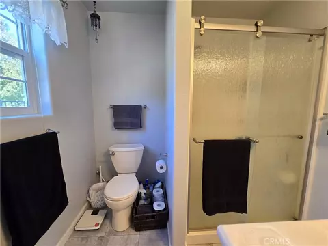 Bath - 23105 Kilkenny, Red Bluff, CA 96080 photo 3 of 4