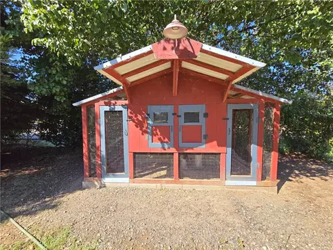 Exterior - 23105 Kilkenny, Red Bluff, CA 96080 photo 15 of 17