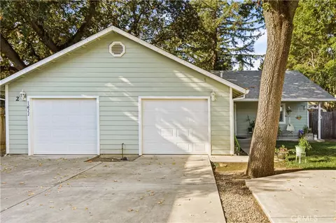 Exterior - 1411 N Cherry St, Chico, CA 95926 photo 6 of 13