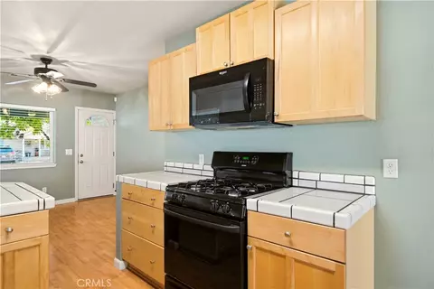 Kitchen - 1411 N Cherry St, Chico, CA 95926 photo 2 of 6