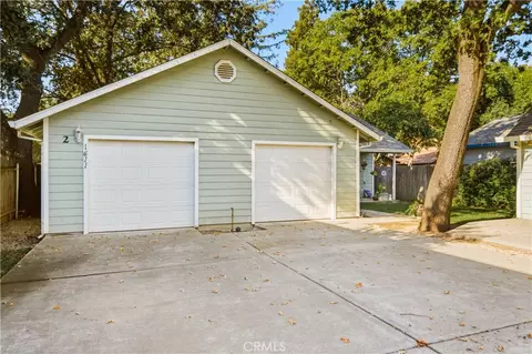 Exterior - 1411 N Cherry St, Chico, CA 95926 photo 5 of 13