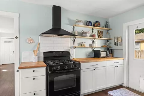 Kitchen - 2295 Laurel St, Chico, CA 95928 photo 3 of 4