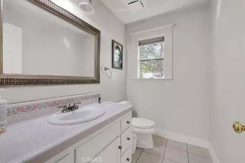 Bath - 1453 Avocet, Olivehurst, CA 95961 photo 1 of 2