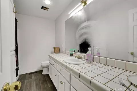 Bath - 1453 Avocet, Olivehurst, CA 95961 photo 2 of 2