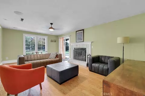 Living - 1453 Avocet, Olivehurst, CA 95961 photo 2 of 4