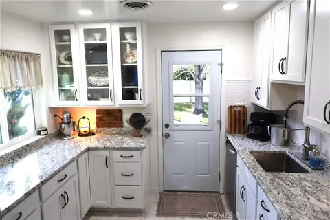 Kitchen - 217 Carona Ave, Corning, CA 96021 photo 6 of 10