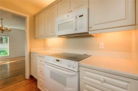 Kitchen - 346 Mansion Ave, Chico, CA 95926 photo 6 of 7