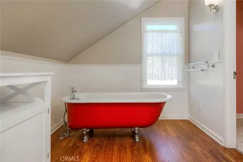 Bath - 346 Mansion Ave, Chico, CA 95926 photo 4 of 4