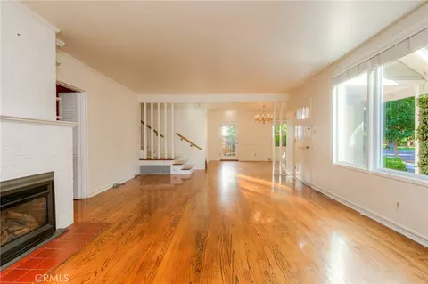 Living - 346 Mansion Ave, Chico, CA 95926 photo 4 of 9