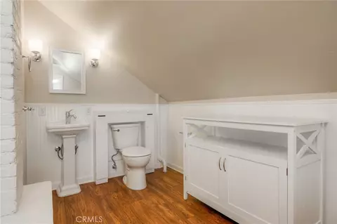 Bath - 346 Mansion Ave, Chico, CA 95926 photo 3 of 4