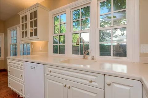 Kitchen - 346 Mansion Ave, Chico, CA 95926 photo 7 of 7