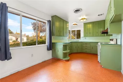 Kitchen - 1495 Spruce, Gridley, CA 95948 photo 2 of 3