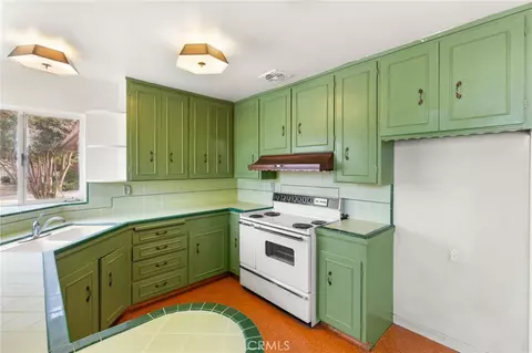 Kitchen - 1495 Spruce, Gridley, CA 95948 photo 3 of 3