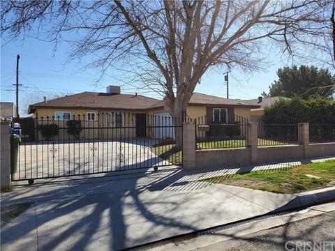 45528 3rd St E, Lancaster, CA 93535 photo 1