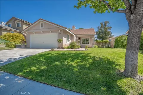 28448 Jerry Pl, Saugus, CA 91350 photo 1