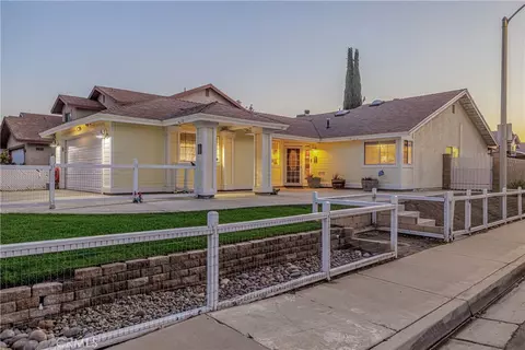 44961 16th St E, Lancaster, CA 93535 photo 1