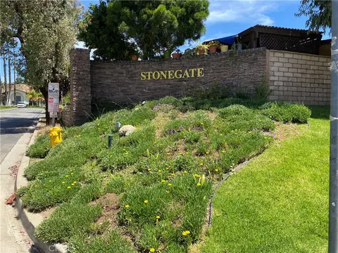 27621 Ruby Ln, Castaic, CA 91384 photo 1