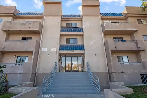 10901 Laurel Canyon Blvd #108, San Fernando, CA 91340