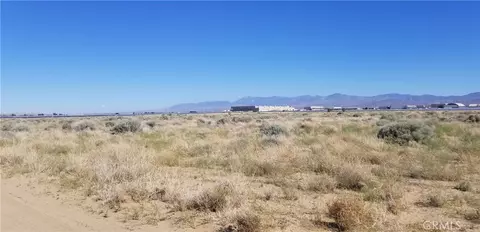 25 E Avenue L4, Palmdale, CA 93552 photo 3