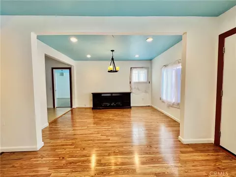 1309 E 55th St, Los Angeles, CA 90011