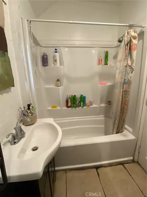 Bath - 1309 E 55th St, Los Angeles, CA 90011 photo 2 of 2