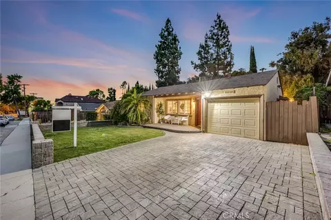 5322 Baza Ave, Woodland Hills, CA 91364